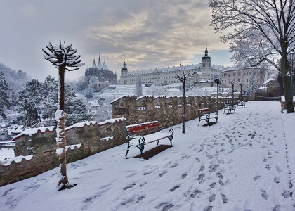 Chram sv. Barbory a Jezuitska kolej_St Barbara s cathedral and Jesuit College.JPG